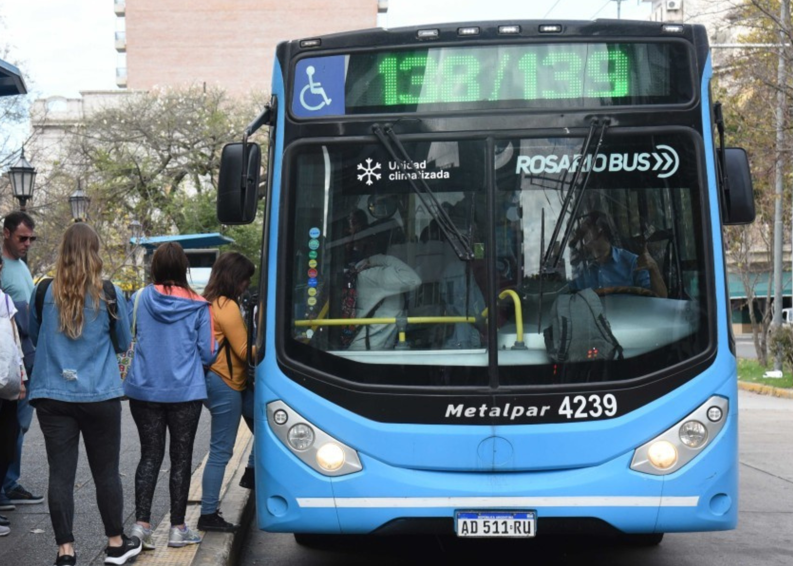 Transporte: la Municipalidad de Rosario avanza en la compra de 60 colectivos